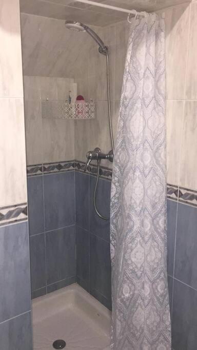 Apartamento Acogedor Piso En *